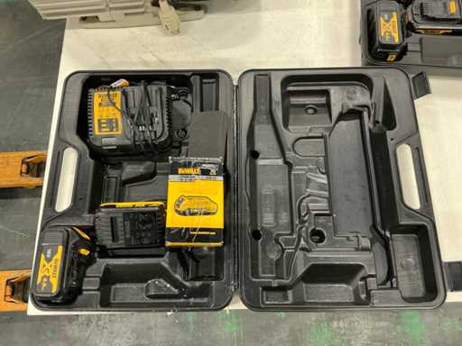 Batteries et chargeurs De Walt (4x)