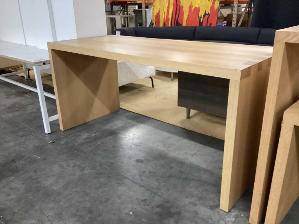 Montis Dining Table