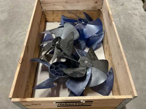 Lot of fans, 7 pieces