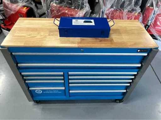 Équipement Ultra Force - Chariot à outils, 11 tiroirs ET ensemble de prises électriques - 386 pièces d’outils - 21 douilles