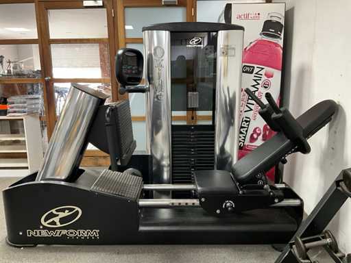 Newform fitness Oxide Leg press trainer