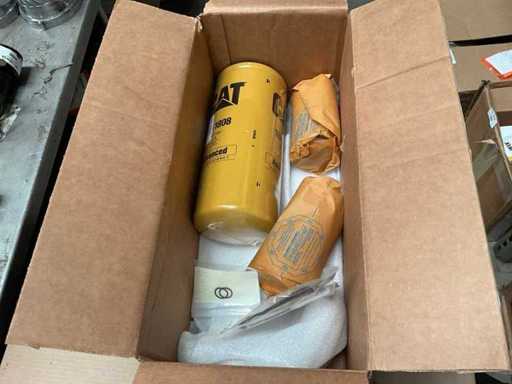 CAT Vehicular maintenance kit