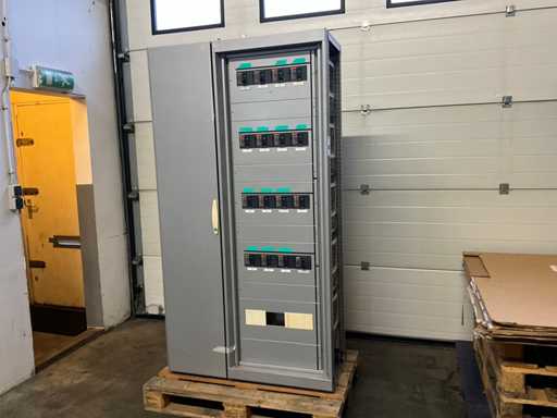 Kompaktowy wyłącznik obwodowy Merlin Gerin MCCB