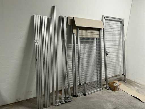 Lot Lattice Frame with Door