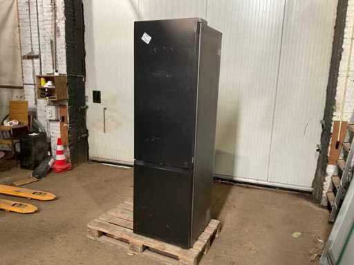 Samsung RB38C7B5AB1 Frigider