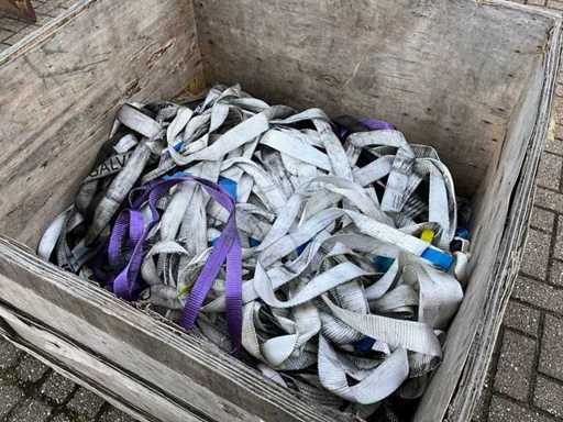 Various lifting ribbons