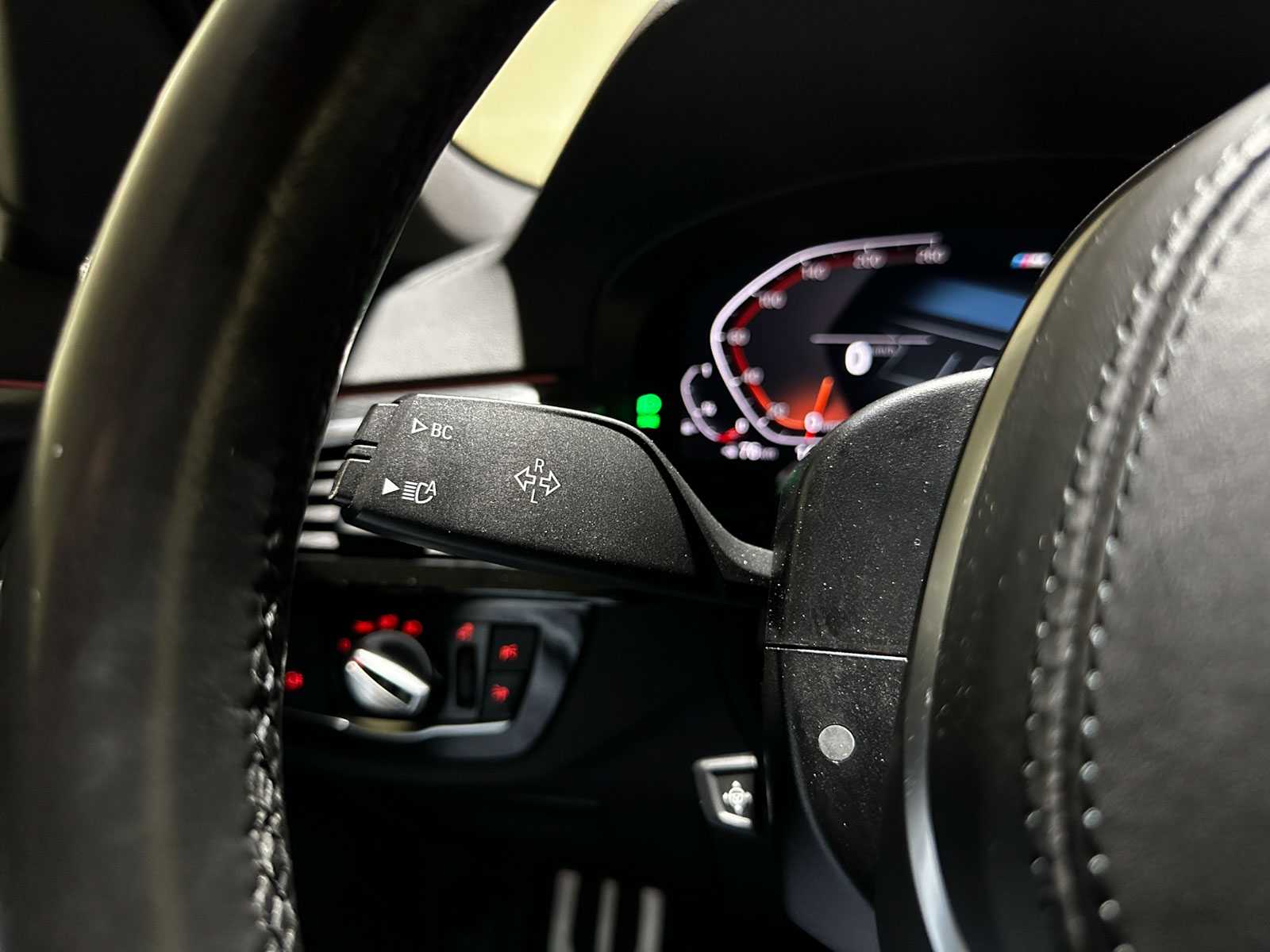 BMW 520i Touring High Executive Edition M-Sport 184pk 2021 (Origineel-NL) 5-Serie G31, L-194-JX