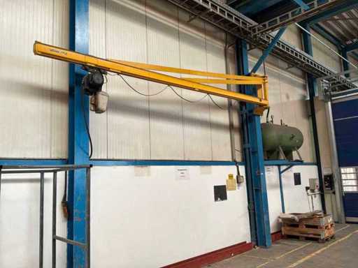 GRU A FOC MONTATA A PARETE DEMAG KBK 500 2013