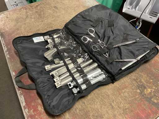 Moore Medical Chirurgische instrumenten in draagtas