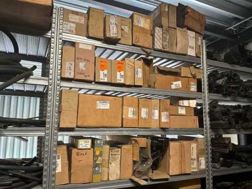 partij kachel radiatoren, interieur ventilatoren voor personenauto’s met oliekoelers