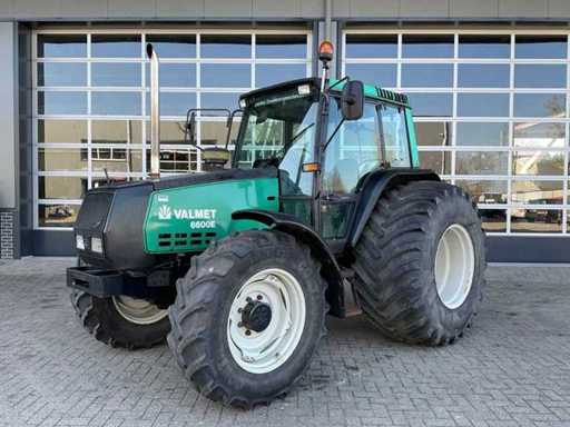 1992 Valmet 6600E Hi-Trol All-wheel drive farm tractor