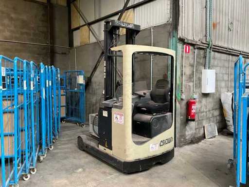 2000 Crown ESR 3020-16 Reach Lkw