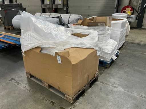 Vari materiali da costruzione