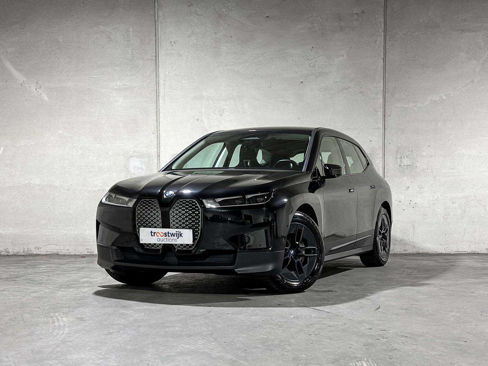 BMW iX xDrive40 Executive 77 kWh 326hp 2023 (Original-NL), T-756-HD