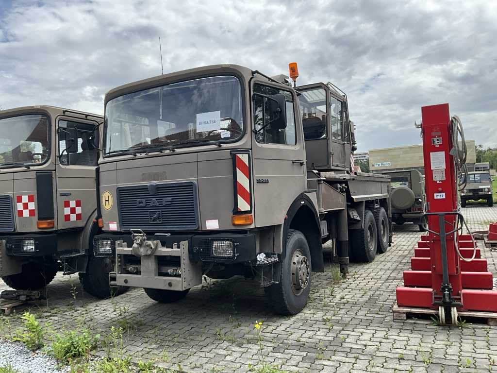 1990 ÖAF 32.281 Crane Truck