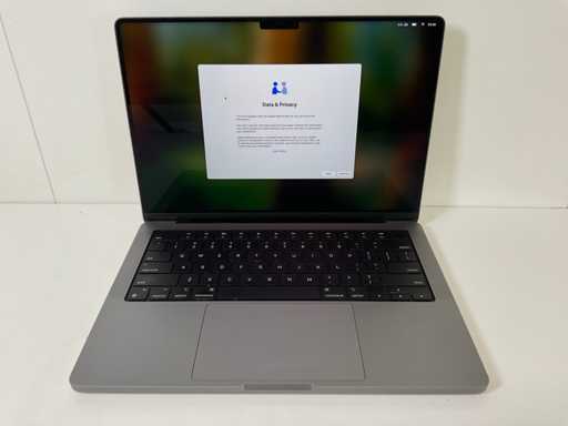 Apple MacBook Pro 14", Apple M1 Pro, 16GB RAM, 512GB NVMe Laptop