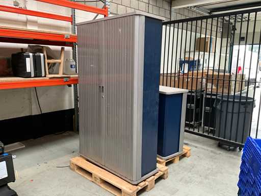 Armoire à porte enroulable (2x)