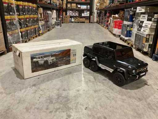 Mercedes Benz DMD-318 White G63 AMG 6x6 Toy