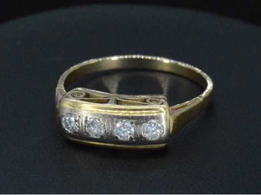 Bague en or avec diamants