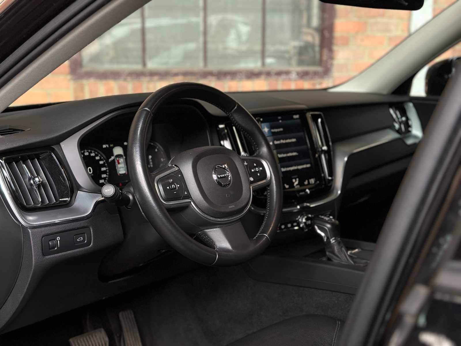 Volvo XC60 2.0 D4 AWD Momentum 190pk 2017, P-666-DB