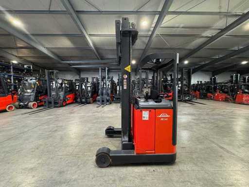 40/2022 Linde R14 1,400 kg Triplex 695 cm Wagon élévateur électrique 11,206 heures