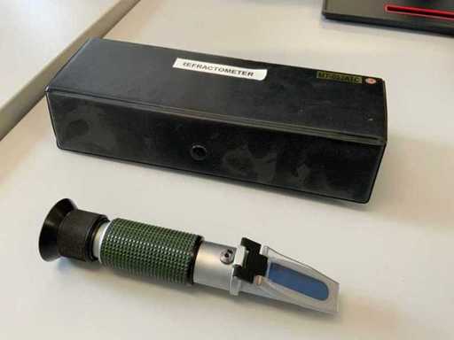 MT-032 ATC-Refraktometer