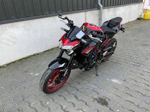 Moto Kawasaki ZR900F 2023