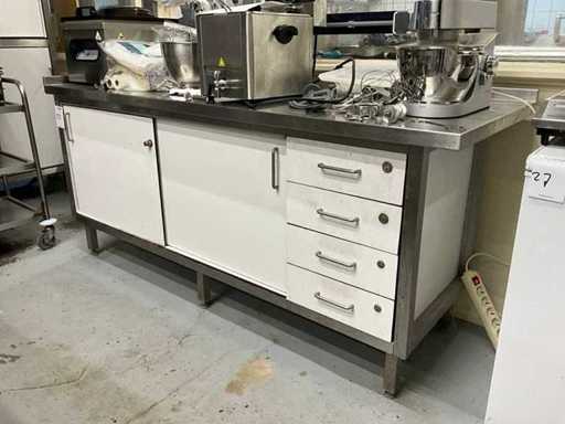 Trespa RVS schuifdeurkast