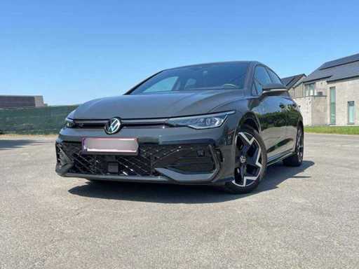 2025 Volkswagen Golf Golf VIII eTSI Auto
