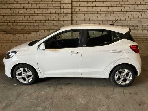 Hyundai i10 60465KM An: 2019