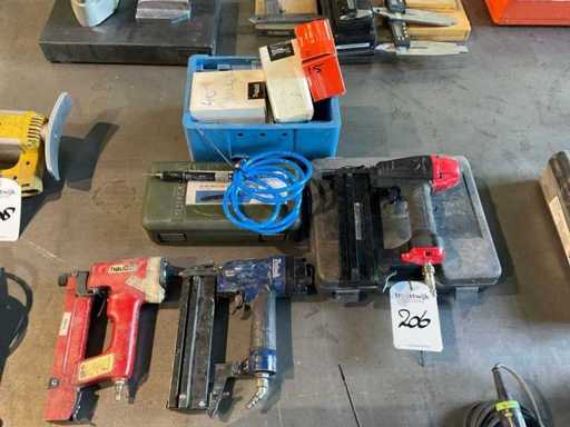 Pneumatic tacker (3x)