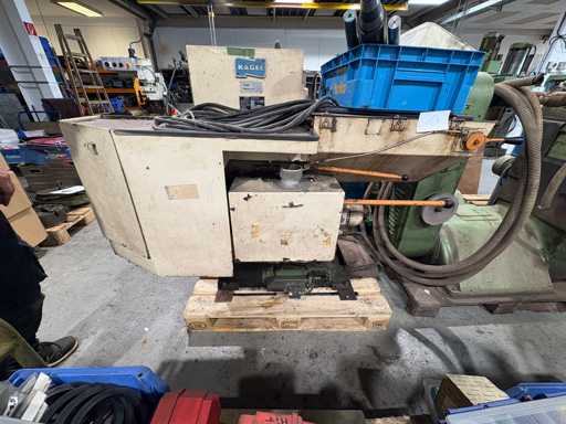  MACHINES À RODER LES ONGLES HHM 110 A