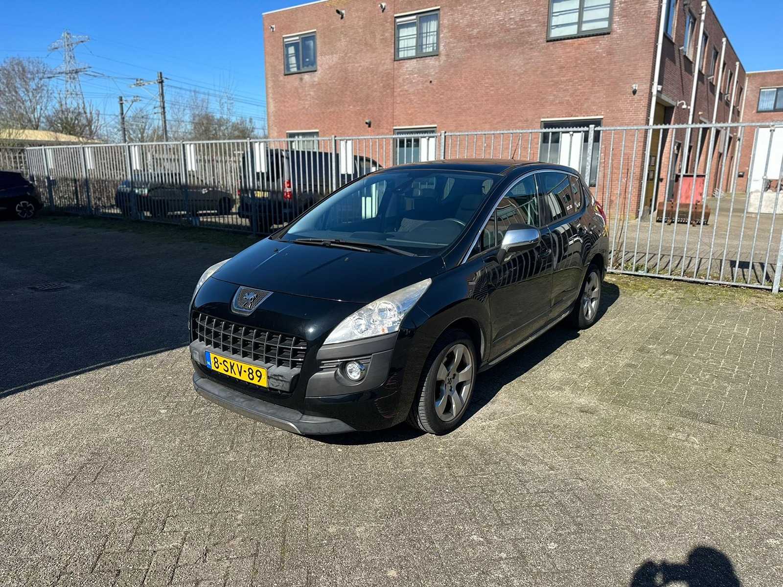 Peugeot – 2014 – 3008 – 1.6 VTi Style – Car