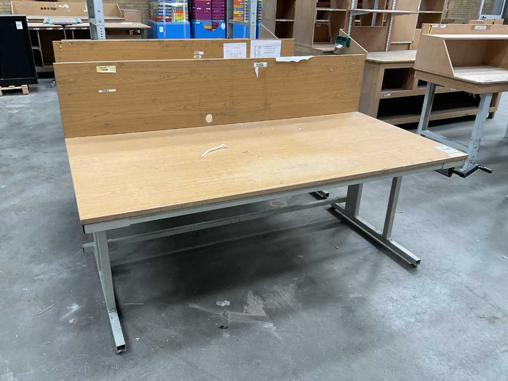Packing table (2x)