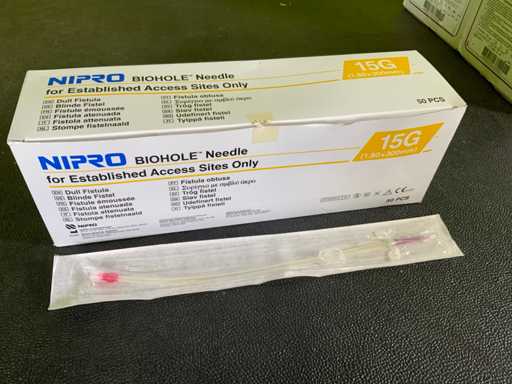 Nipro Biohole needle (300x)