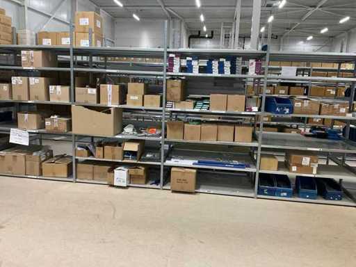 Unelte manuale, accesorii pentru uși și elemente de fixare