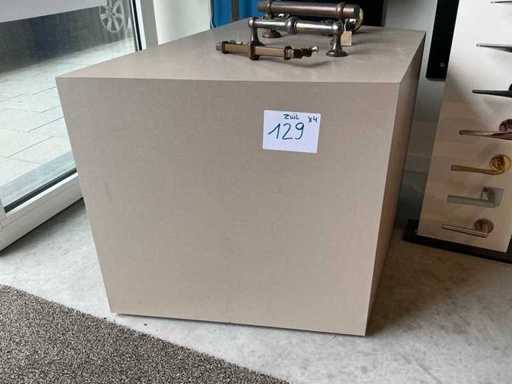 Shop column (7x)