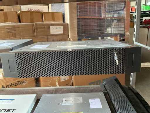 Server Dell EMS,SAE met 13 harde SAS schijven 2,5”