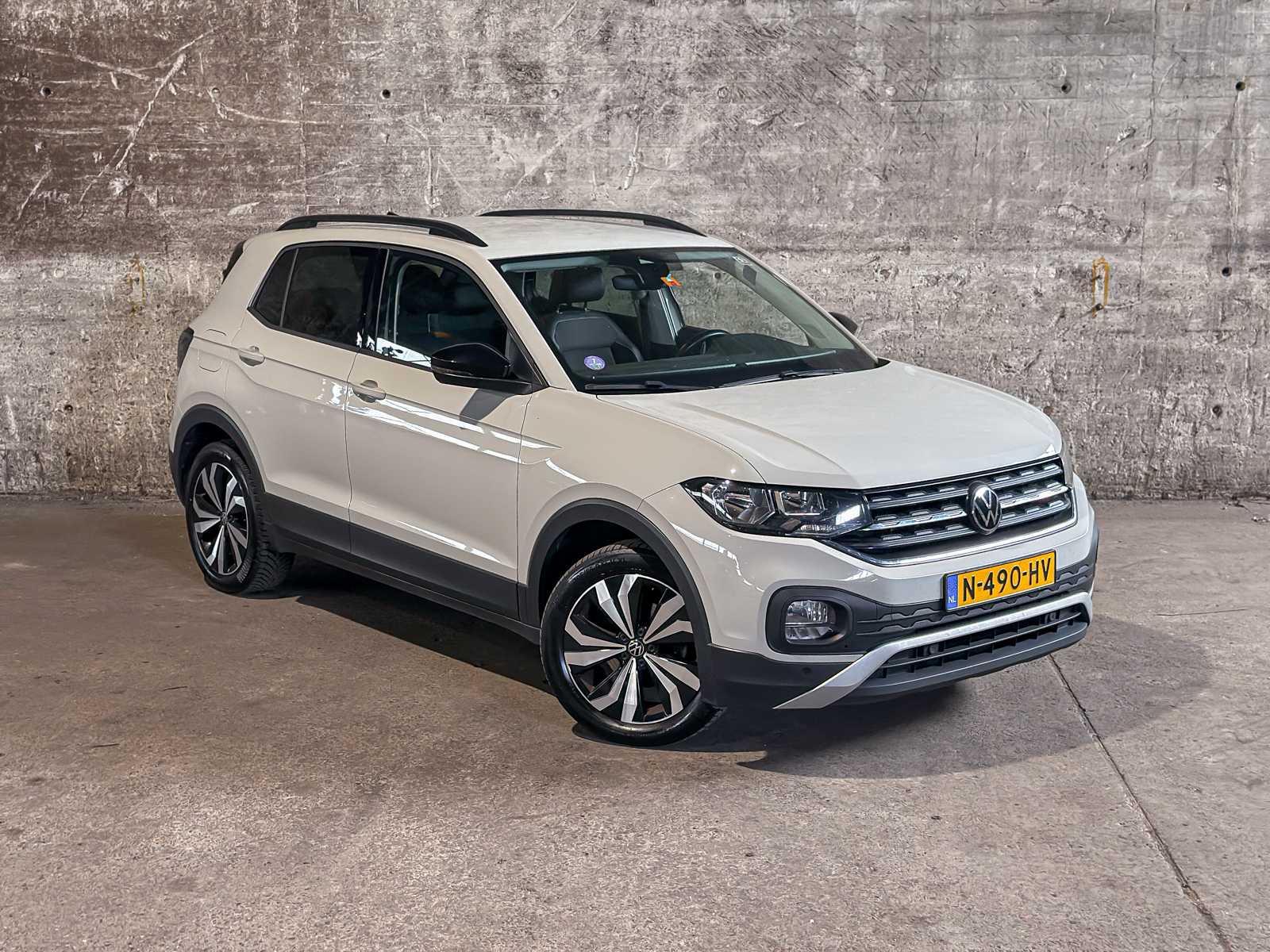 Volkswagen T-Cross 1.0 TSI Life 110pk 2021 (Origineel-NL), N-490-HV