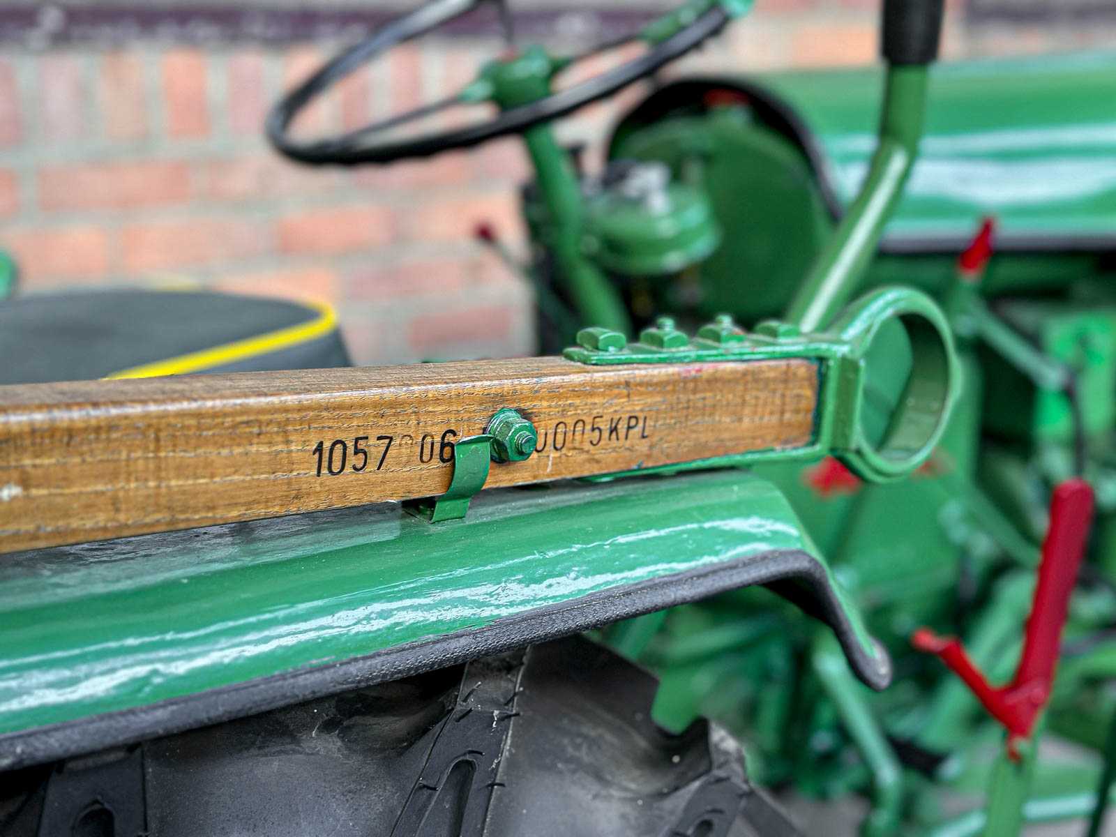 Holder 1955 1-Cilinder Oldtimer Tractor + Originele Melkwagen, TRH-44-X