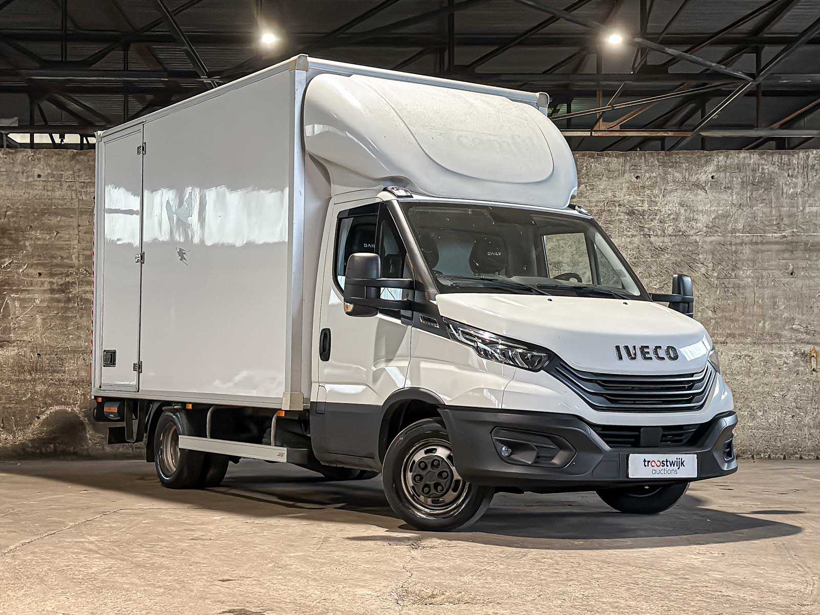 foto check! Iveco Daily 35C16H 2.3 375 154pk 2022 (Origineel-NL+1e eigenaar), VSH-30-N