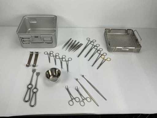 Aesculap - Set - Chirurgische Instrumente