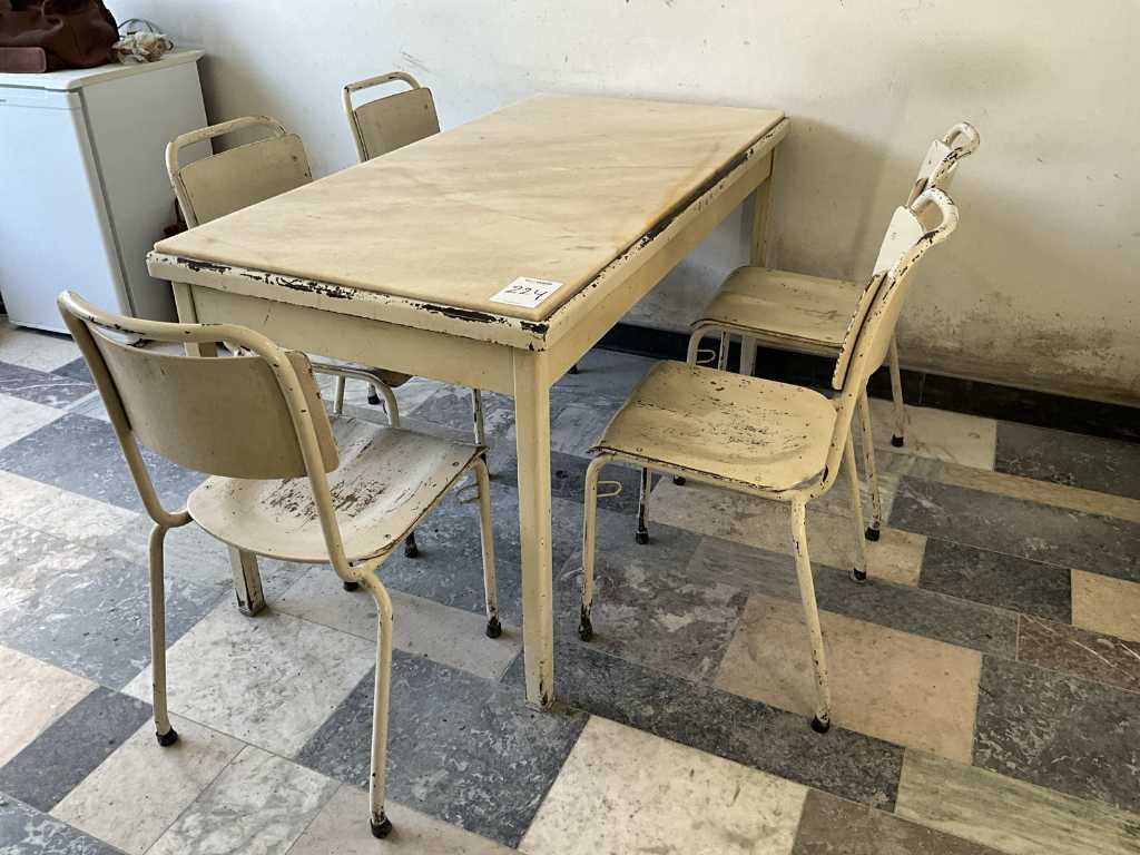 Stół do jadalni w stylu vintage