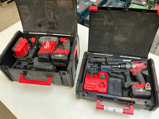 Milwaukee Boormachine (2x)