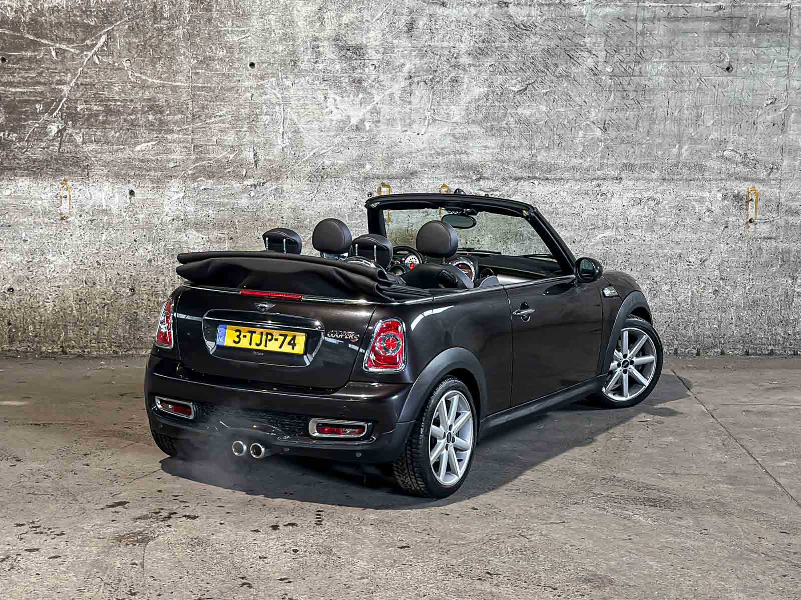 Mini Cooper S Cabriolet 1.6 184pk 2014 AUTOMAAT (Origineel-NL), 3-TJP-74