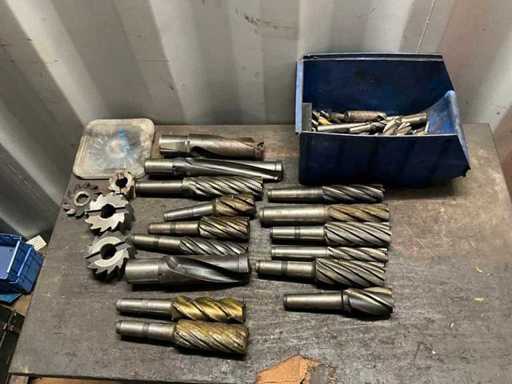 Diverse boor en freeskoppen (67x)