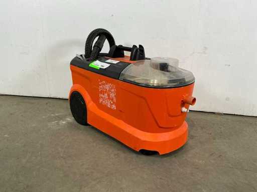 2020 Kärcher Puzzi 10/1 Carpet Cleaner