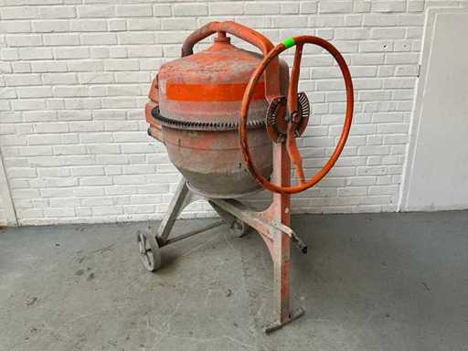 Betonă Atika Profi 145S 2013