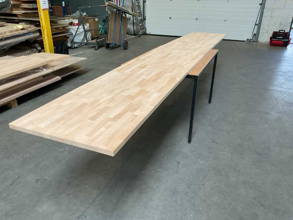 Continuous slats Worktop 420 cm