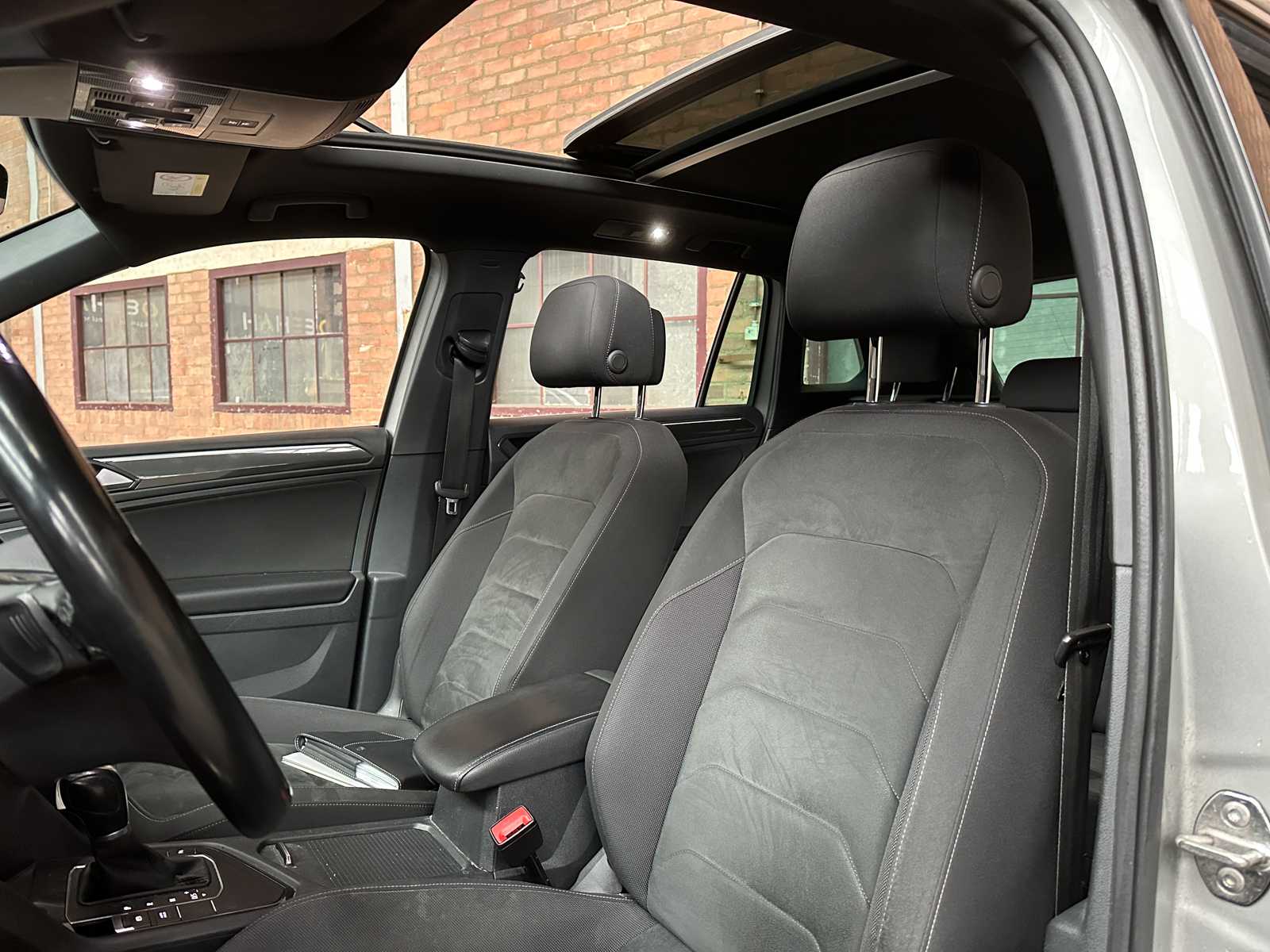 Volkswagen Tiguan 1.4 TSI ACT Highline 148 PS 2018 (Original-NL), RR-501-H